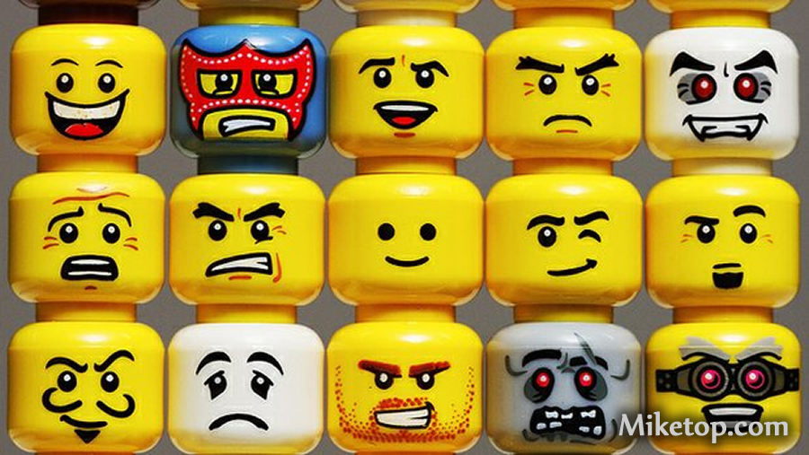 Lego-Gesichter-Faces-Boese-Grimmig-Angry-Miketop.png